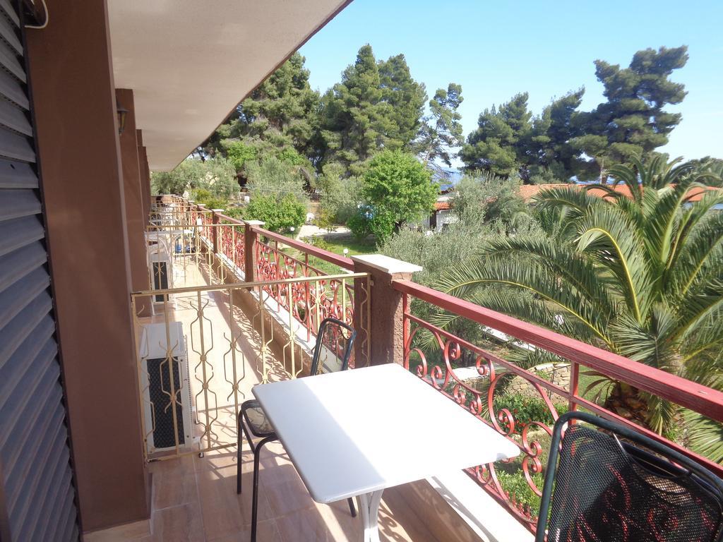 Porto Matina Hotel Metamorfosi  Buitenkant foto